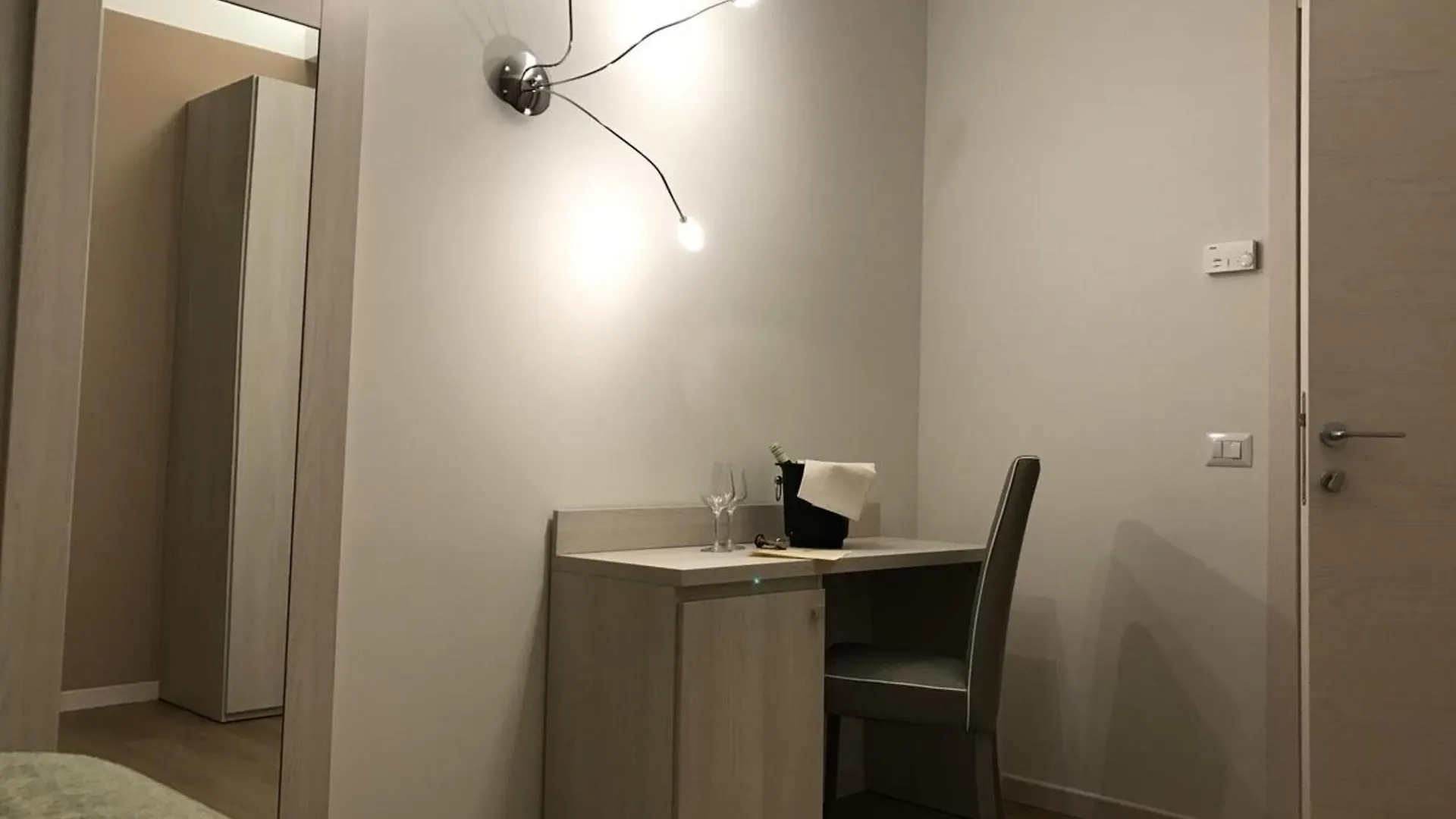 סירמיונה Hotel Dogana
