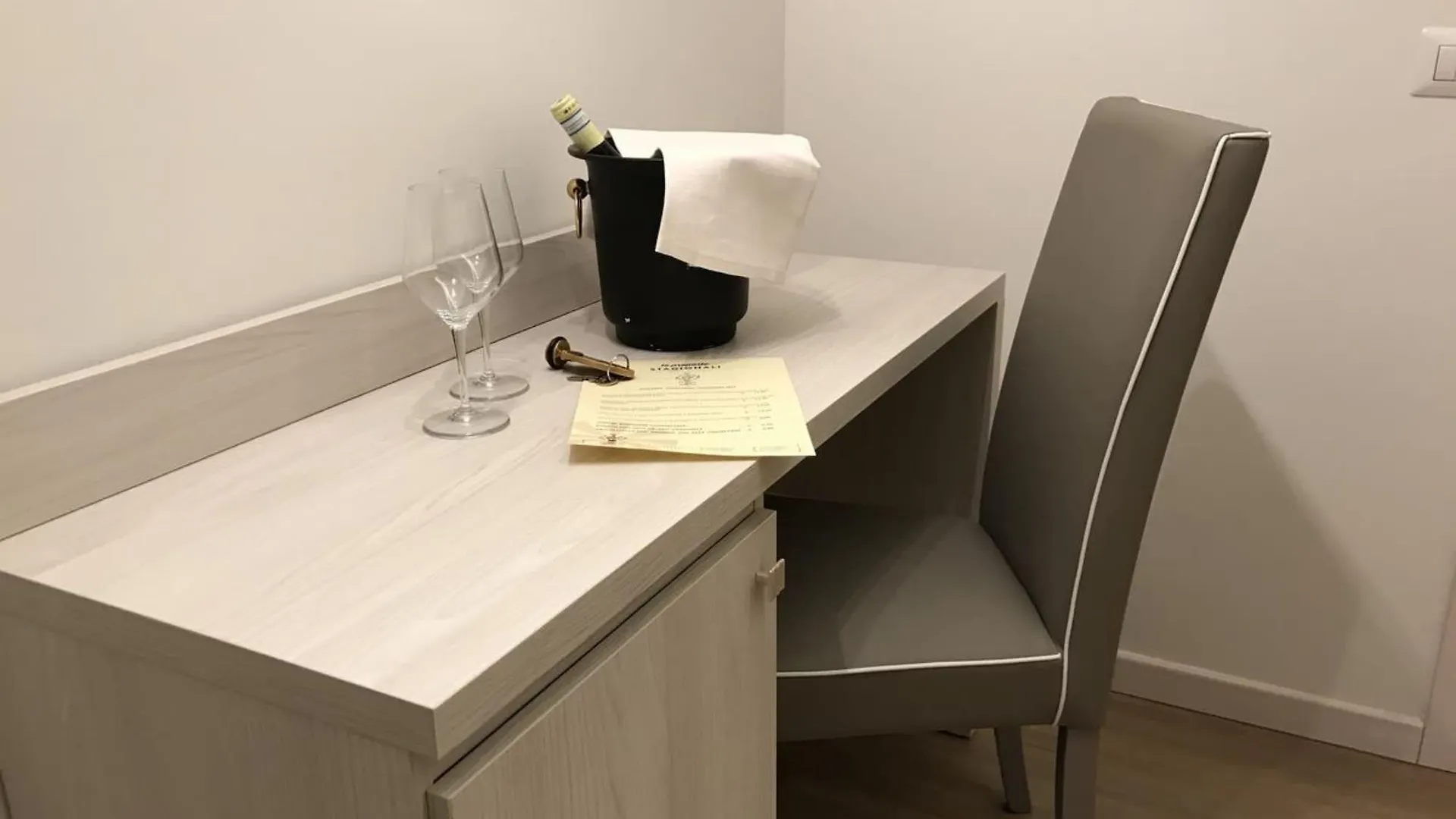 סירמיונה Hotel Dogana 3*,