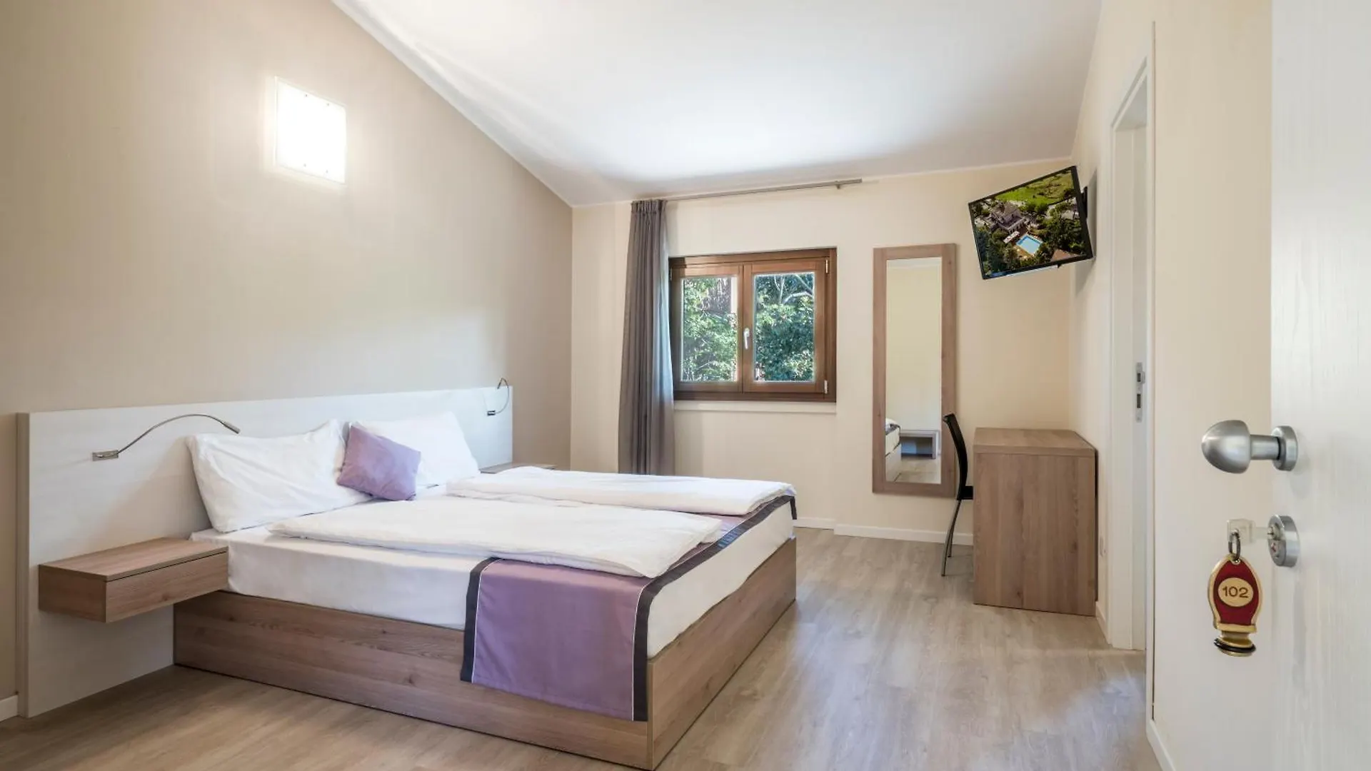 סירמיונה Hotel Dogana