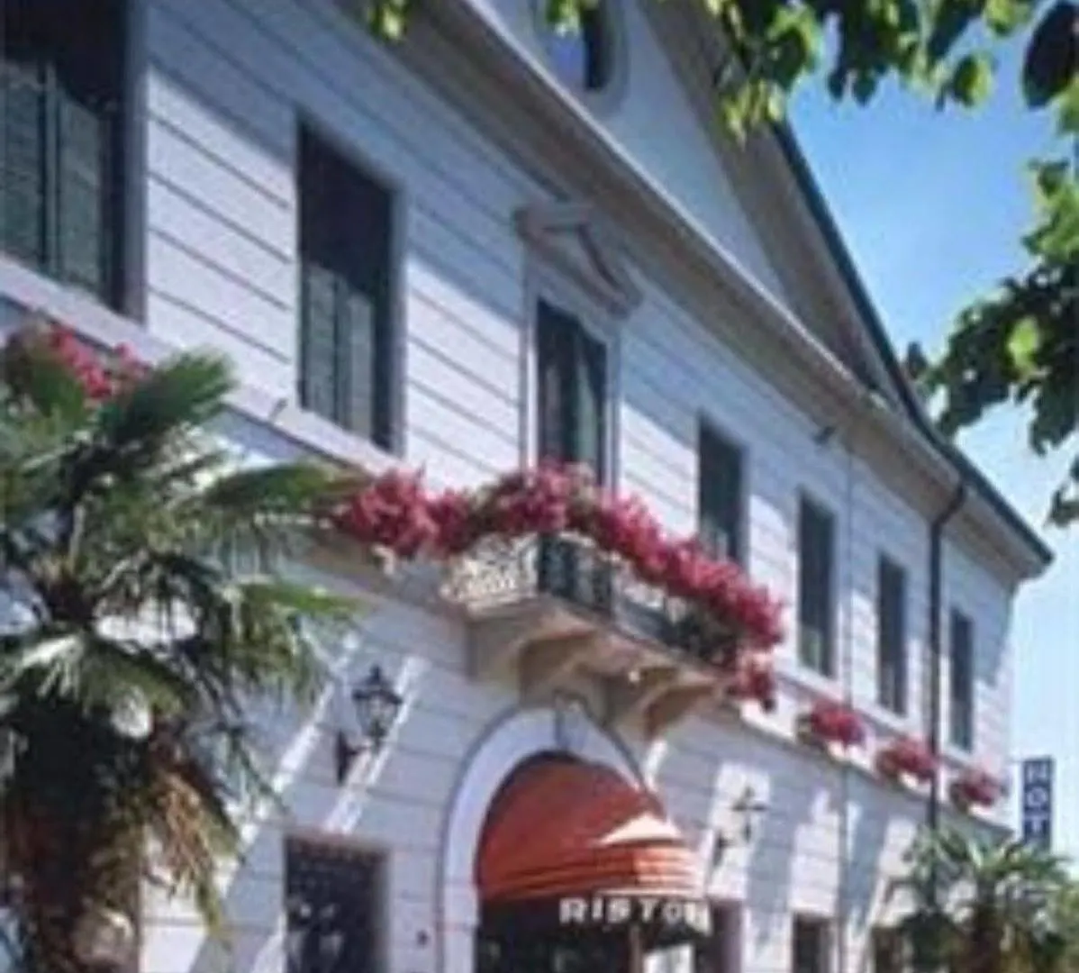 סירמיונה Hotel Dogana 3*,