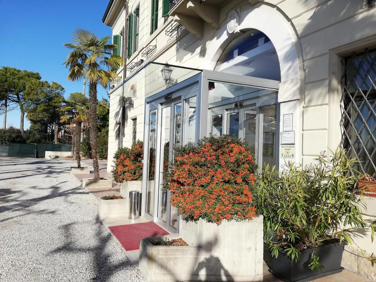 סירמיונה Hotel Dogana
